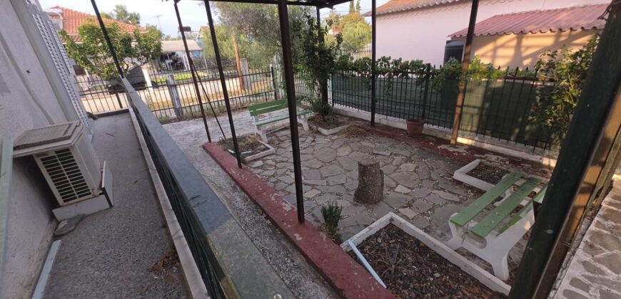 Prefabricated house construction
