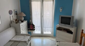 ID MI_0003 Уютен апартамент на първа линия в Пефкохори